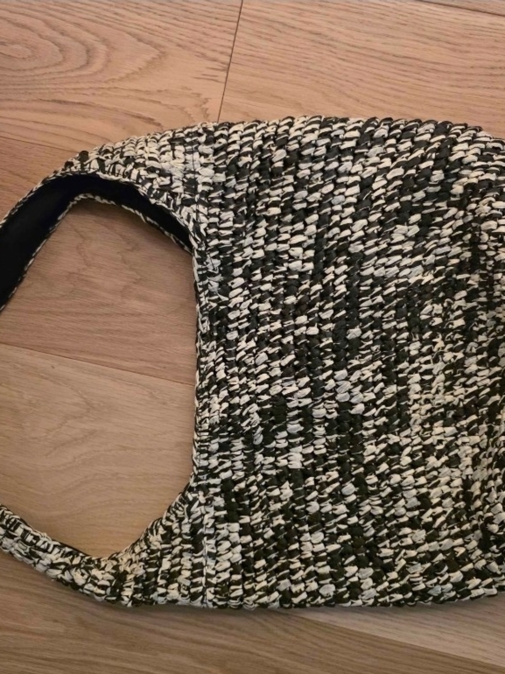 Banana Republic Black and Beige Tote